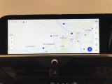 純正ナビを装備。タッチパネル式で使いやすく、お出かけもラクラクです。