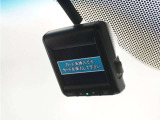 ◆ドライブレコーダー◆映像・音声などを記録する自動車用の装置です。 もしもの事故の際の記録はもちろん、旅行の際の思い出としてドライブの映像を楽しむことができます。