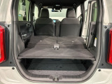 リアシートを倒すと、ラゲッジスペースを広くお使いいただけます!
