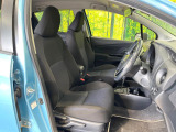 運転席シート廻りは使用感も少なく、良好な状態となっています。前オーナー様が丁寧に使っていたことがよくわかりますね。