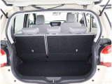 広々としたラゲージスペースを備えています。大きなものや長さのある荷物もしっかりと積み込めます。