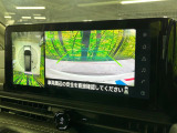 【アラウンドビューモニター】専用のカメラにより、上から見下ろしたような視点で360度クルマの周囲を確認することができます☆死角部分も確認しやすく、狭い場所での切り返しや駐車もスムーズに行えます。