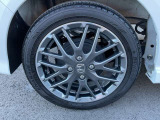 純正アルミホイール装着になります♪