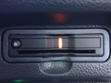 ■【ETC車載器】が装備されています。セットアップをしてお渡しとなり、ETCカードを差し込むだけで高速道路の利用が可能です。