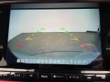 【バックモニター】後ろのカメラの映像をモニターに映し出すことができます!後方の見えない死角や、障害物との距離感をしっかり確認することができます!駐車が苦手な方におすすめです。