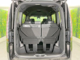 普段のお買い物や通勤、送迎等に十分な荷室スペースを確保しております。セカンドシートを倒すと、大きな荷物の積載も可能です♪