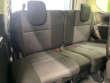 3列目シートはもちろん状態良好☆大人でもゆったりと座って頂けますので、大人数でのお出かけもラクラクです♪ご家族で、気の知れた仲間で、ドライブに行くのが楽しみですね♪