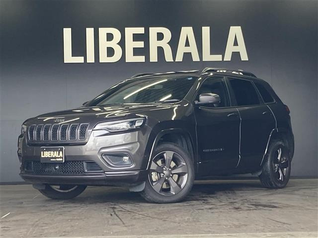 チェロキー80thアニバーサリー エディション 4WD4WD 本革シート