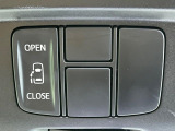 【パワースライドドア】スマートキーや運転席のスイッチでスライドドアの開閉が可能♪電動だから力を入れてドアを開ける必要が無く、小さいお子様でも、重い荷物を持っている時もラクに開け閉めできます♪
