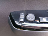 ドアミラーの鏡面の調節、格納は運転席からすべて操作できます!