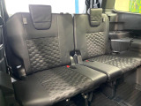 3列目シートはもちろん状態良好☆大人でもゆったりと座って頂けますので、大人数でのお出かけもラクラクです♪ご家族で、気の知れた仲間で、ドライブに行くのが楽しみですね♪
