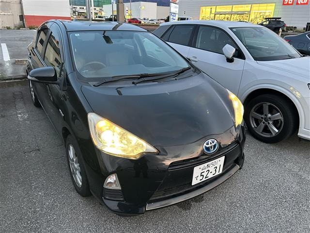 アクア 1.5 G ブラックソフトレザーセレクション 本革シート 修復歴無し