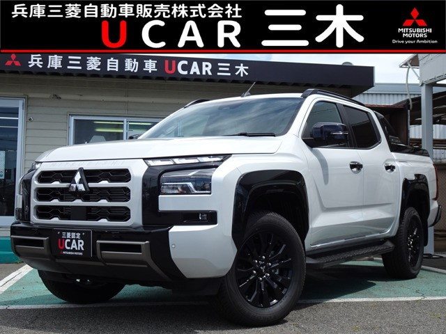 トライトン 2.4 GSR ディーゼル 4WD 