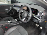 CLAクラス CLA200d AMGラインパッケージ 