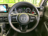 【純正革巻きステアリング】上質な革を使用することで、手にしっかり馴染みとても運転しやすいハンドルです♪
