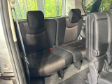3列目シートはもちろん状態良好☆大人でもゆったりと座って頂けますので、大人数でのお出かけもラクラクです♪ご家族で、気の知れた仲間で、ドライブに行くのが楽しみですね♪