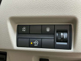 片側電動スライドドア付きなので、乗り降りがし易くボタン一つでスライドドアの開閉が出来ます。アイドリングストップ付きなので、環境にもお財布にも優しいです。