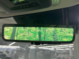 【デジタルインナーミラー】後席の大きな荷物や同乗者で後方が確認しづらい時でも安心!カメラが撮影した車両後方の映像をルームミラー内に表示。クリアな視界で状況の確認が可能です!