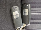 スマートキー2個付きです。