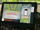 【パノラミックビューモニター】専用のカメラにより、上から見下ろしたような視点で360度クルマの周囲を確認することができます☆死角部分も確認しやすく、狭い場所での切り返しや駐車もスムーズに行えます。
