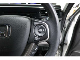 Hondaセンシングの機能のひとつ、アダプティブクルーズコントロール付!アクセルから足を離しても設定したスピードと前車との車間を保ち走行してくれます!車線維持もアシスト☆高速道路で疲労軽減ですね☆