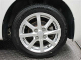 タイヤ周りは実際の車両でご確認ください。