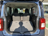後部座席を倒すと大容量のラゲッジルームに!