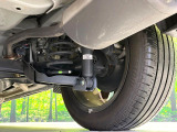 お車を安心してお乗りいただく為には、足回りの定期点検が欠かせません。サービスサポート(有償保証)では無料点検もご提供しており、安心のカーライフをお過ごしいただけるサポート体制が整っています。