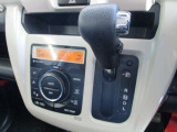 ■オート機能付きクーラー。■ダッシュ式シフトレバー(オーバードライブ付)。