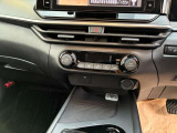 エアコンはオートエアコンです。