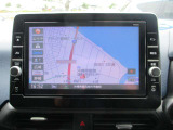純正9インチナビ(MM320D-L)。どこに行くにもあると便利なカーナビです。しかも大きな画面で見やすい!