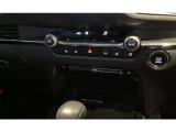 エアコン操作部です。シートヒーター、ハンドルヒーターが装備されております。