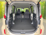 普段のお買い物や通勤、送迎等に十分な荷室スペースを確保しております。セカンドシートを倒すと、大きな荷物の積載も可能です♪