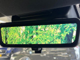 【デジタルインナーミラー】後席の大きな荷物や同乗者で後方が確認しづらい時でも安心!カメラが撮影した車両後方の映像をルームミラー内に表示。クリアな視界で状況の確認が可能です!