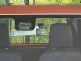 【ドライブレコーダー】ドライブレコーダー装備!走行中はもちろん、あおり運転や事故に遭遇した際、映像で記録し、万一のリスクに備えます。※記録用SDカードはお客様ご自身でご準備いただく必要があります。