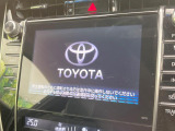 【メーカー純正ナビ】インテリアに溶け込むスタイリッシュな「専用設計」メーカーナビを装備♪視認性や操作性など基本性能にも優れ、より上質なカーライフをお楽しみいただけます。