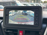 バックカメラ付きでナビを取り付けますと連動し車庫入れもラクラク!