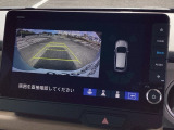 バックカメラも装備しております。車庫入れの苦手なお客様も安心!重宝してくれます!
