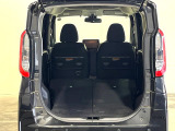 普段のお買い物や通勤、送迎等に十分な荷室スペースを確保しております。セカンドシートを倒すと、大きな荷物の積載も可能です♪