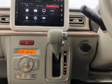 【インパネシフト】シフト操作のしやすいインパネシフトです。足元が広くなりすっきりしますので、大柄な方でも快適に運転ができます。