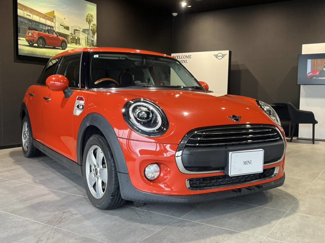 ミニ  ヴィクトリア 5ドア DCT