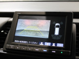 バックカメラが装備されており、後方の安全確認はもちろんのこと狭い場所での駐車や雨の日・夜間など視界の悪いコンディションでのストレスの軽減にもなります!