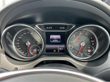 【スピードメーター】メーターがシンプルで見やすく運転しやすいですね。