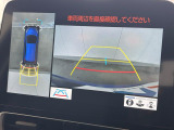 【パノラミックビューモニター】専用のカメラにより、上から見下ろしたような視点で360度クルマの周囲を確認することができます☆縦列駐車や幅寄せ時に活躍してくれます♪