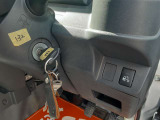 キー挿し込み口/荷台作業灯