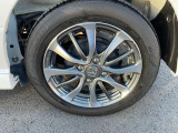 純正アルミホイール装着になります♪