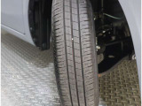 タイヤの溝もしっかり残っていますので、安心して走行可能です。