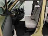愛知ダイハツではお車をご購入頂いた後が本当のお付き合いのスタートだと思っています。 ですので定期点検や車検もお得なパックをご用意してお客様に頼りにされるダイハツディーラーを目指しています☆