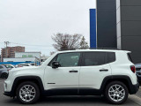 正規ディーラーの取り扱えるJEEPブランド保険もご用意!ご加入頂いた際、オリジナルサービスの『ボディ補修』『ガラス補修』『タイヤ補修』を無償で付帯いたします!※詳細はスタッフにお尋ねください。