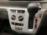 シフトレバーは扱いやすいインパネシフトです!
